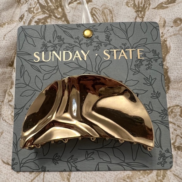 Sunday State hair clip - Picture 1 of 3
